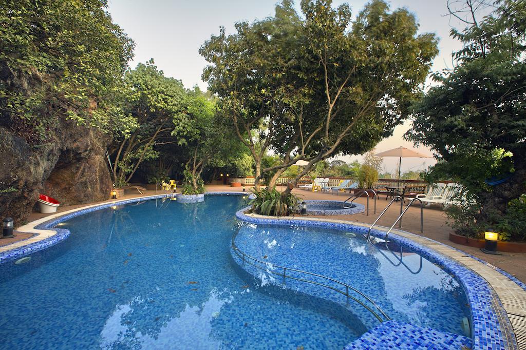 เบลล่า วิสต้า รีสอร์ต Hotel มหาบาเลชวาร์ ภายนอก รูปภาพ