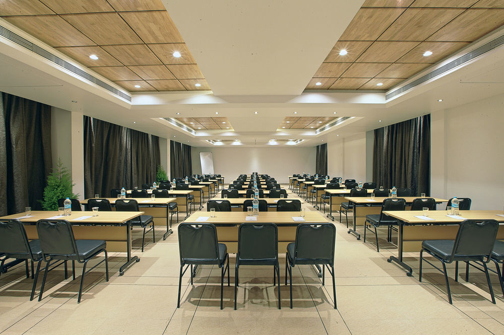 เบลล่า วิสต้า รีสอร์ต Hotel มหาบาเลชวาร์ ภายนอก รูปภาพ