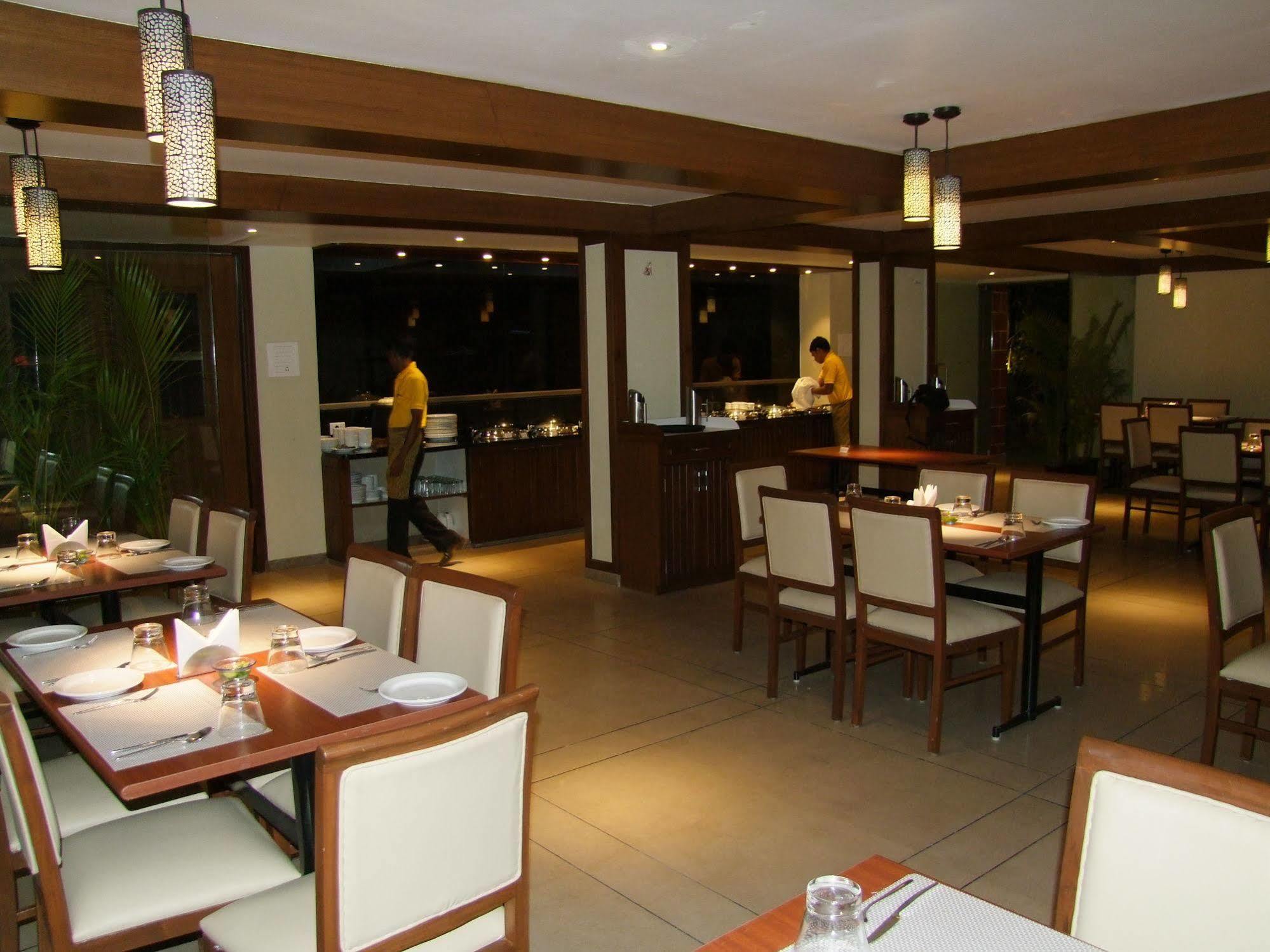 เบลล่า วิสต้า รีสอร์ต Hotel มหาบาเลชวาร์ ภายนอก รูปภาพ